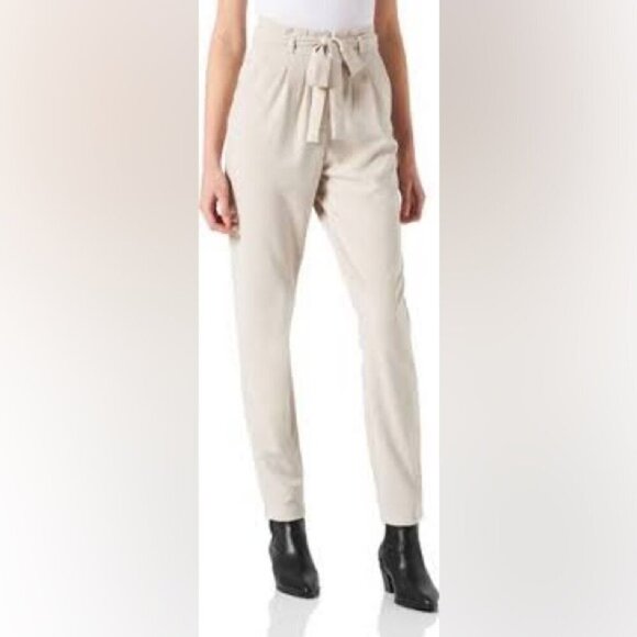 Jacqueline de Yong Pants - Jacqueline de Yong Women’s Beige Paperbag High-Waisted Belted Trousers - Size S
